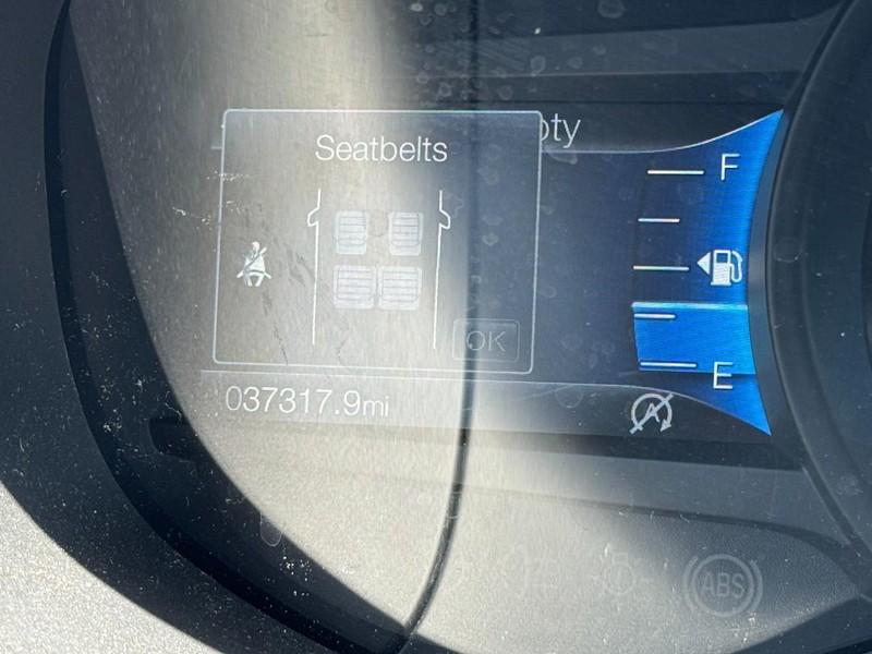 Ford Edge Vehicle Full-screen Gallery Image 18