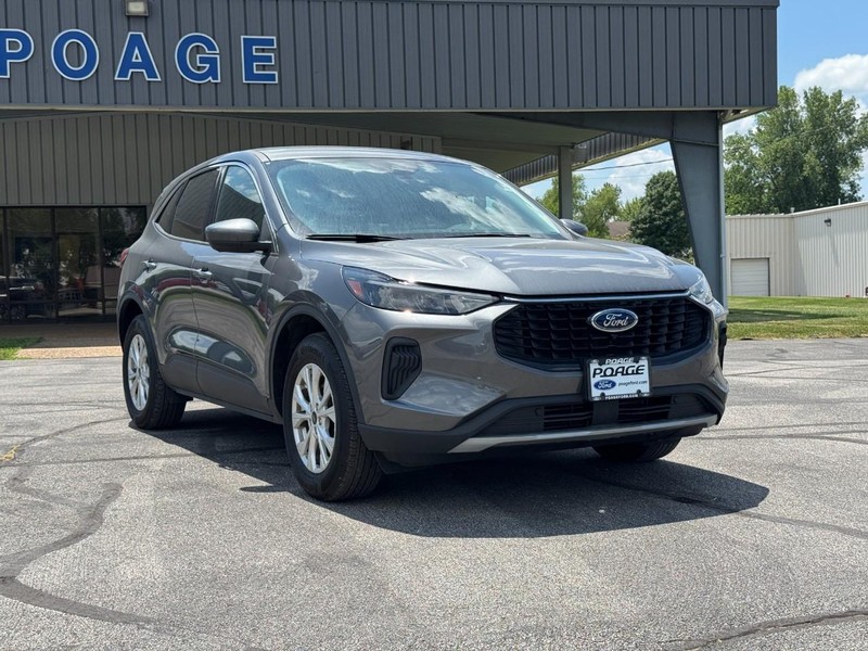 Ford Escape Vehicle Full-screen Gallery Image 01