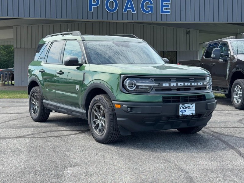 Ford Bronco Sport Vehicle Full-screen Gallery Image 01
