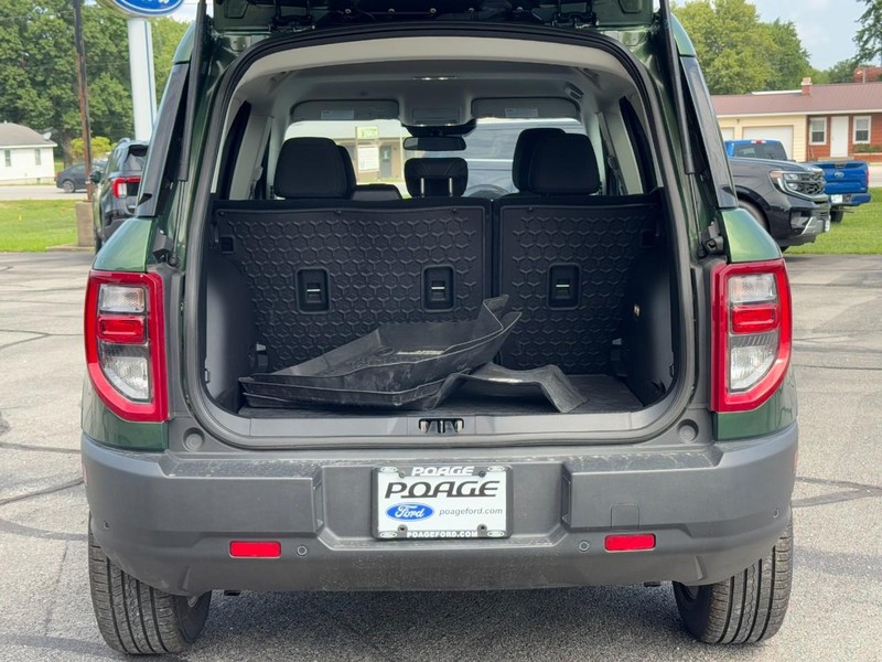 Ford Bronco Sport Vehicle Full-screen Gallery Image 05