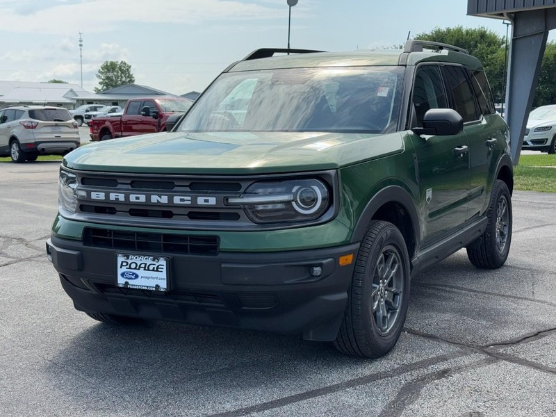 Ford Bronco Sport Vehicle Full-screen Gallery Image 08