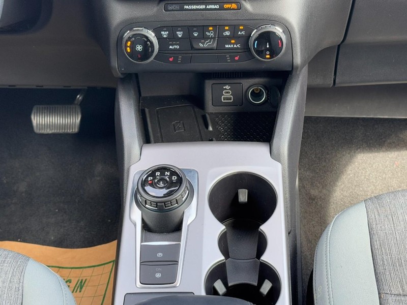 Ford Bronco Sport Vehicle Full-screen Gallery Image 14
