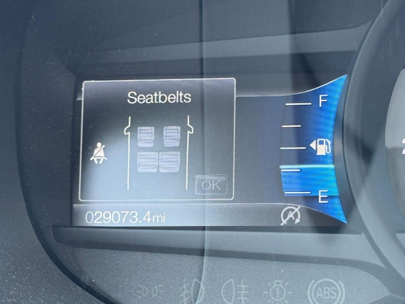 Ford Edge Vehicle Full-screen Gallery Image 18