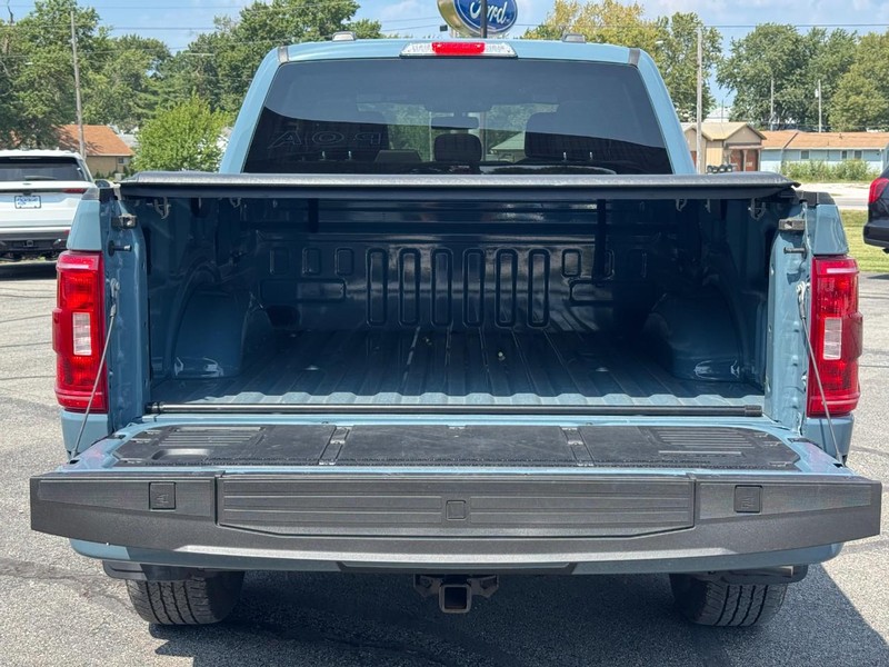 Ford F-150 Vehicle Full-screen Gallery Image 05