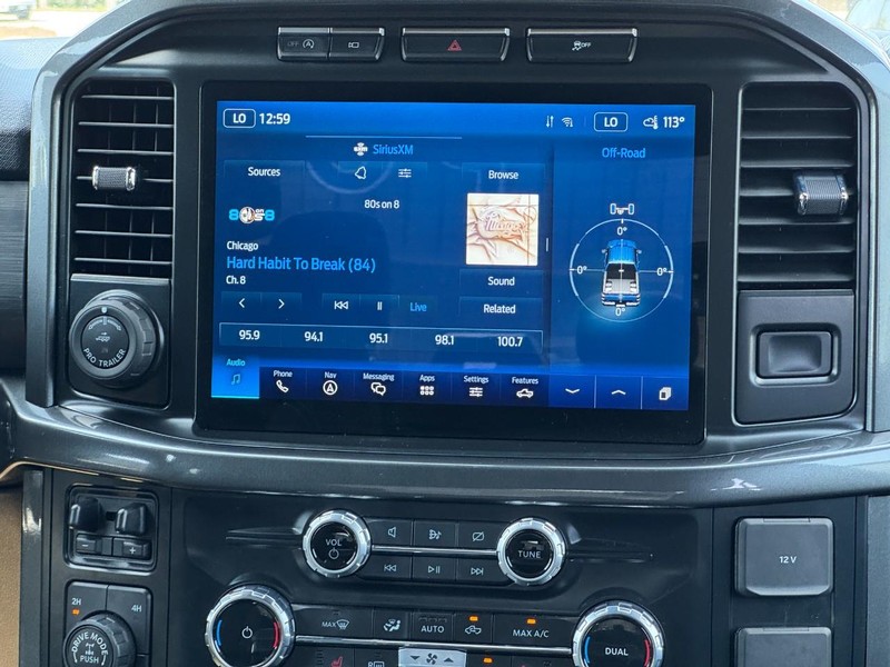 Ford F-150 Vehicle Full-screen Gallery Image 13