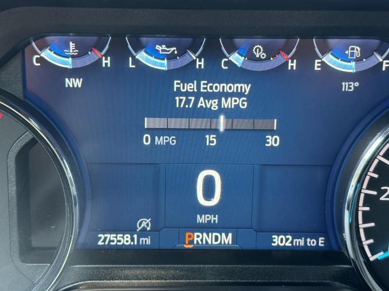 Ford F-150 Vehicle Full-screen Gallery Image 18