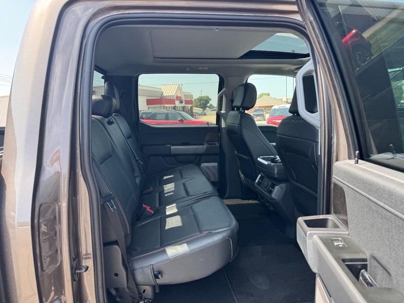 Ford F-150 Vehicle Full-screen Gallery Image 10