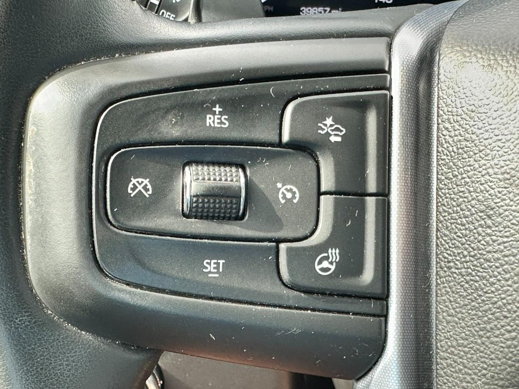 GMC Sierra 1500 Vehicle Full-screen Gallery Image 18