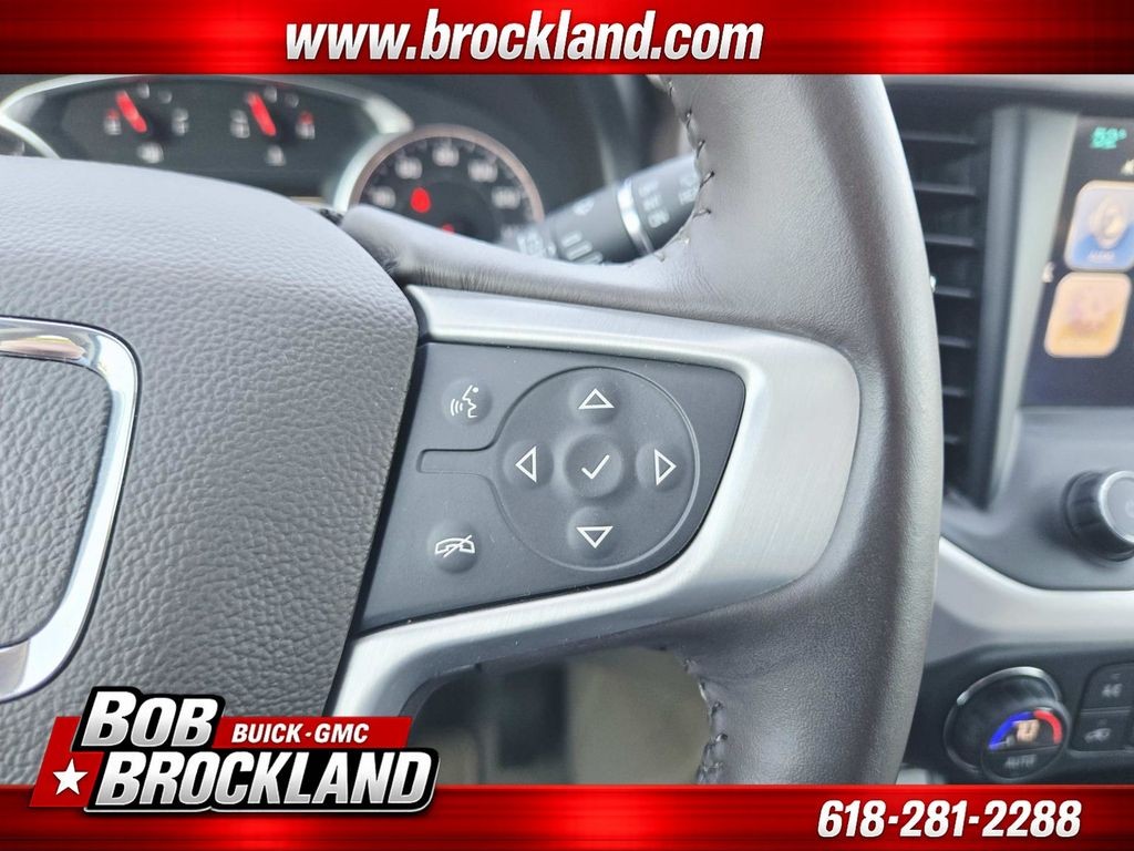 GMC Acadia Vehicle Full-screen Gallery Image 23