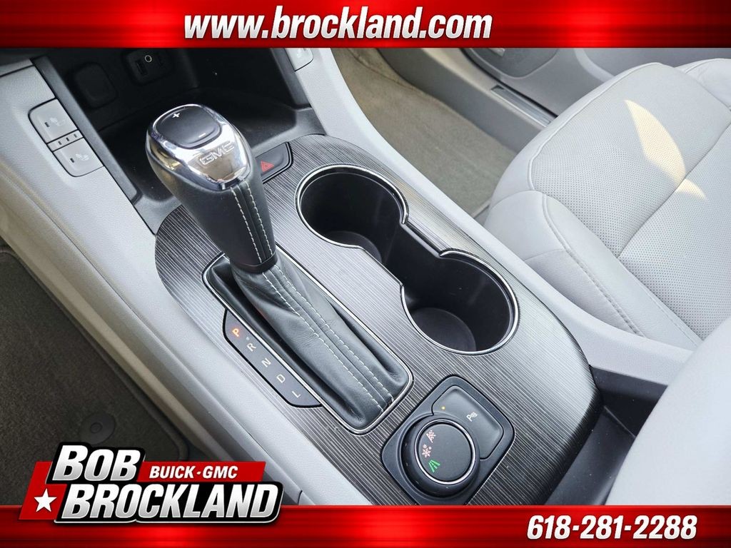 GMC Acadia Vehicle Full-screen Gallery Image 33