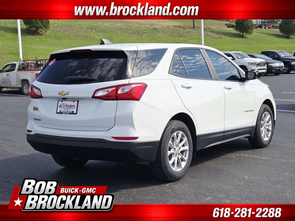 Chevrolet Equinox Vehicle Full-screen Gallery Image 03