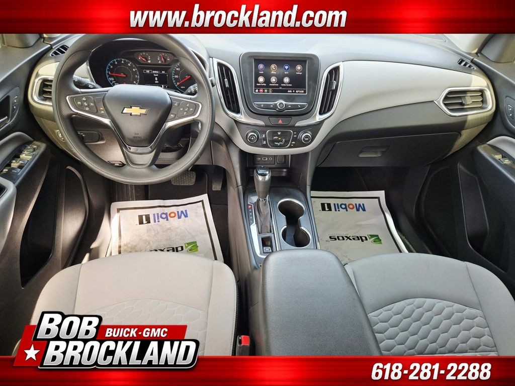 Chevrolet Equinox Vehicle Full-screen Gallery Image 09