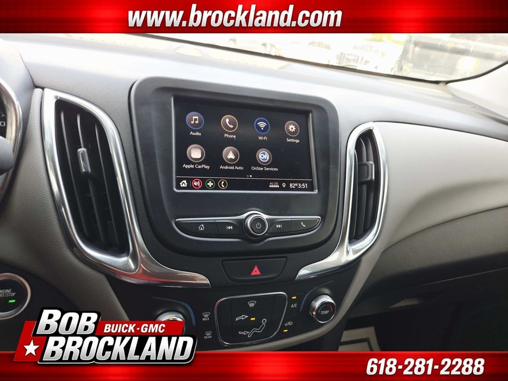 Chevrolet Equinox Vehicle Full-screen Gallery Image 23