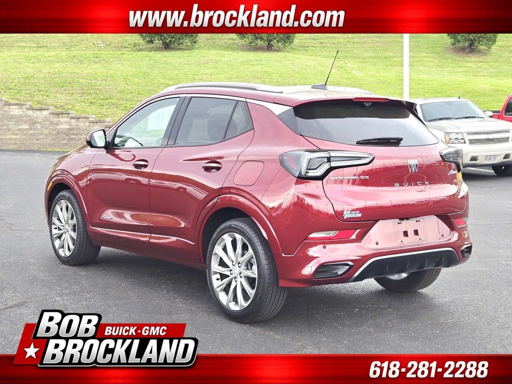 Buick Encore GX Vehicle Full-screen Gallery Image 05