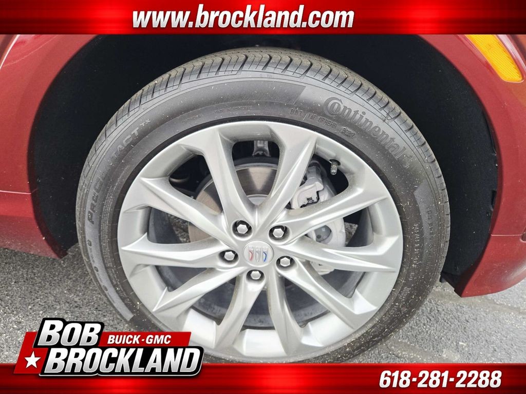 Buick Encore GX Vehicle Full-screen Gallery Image 16