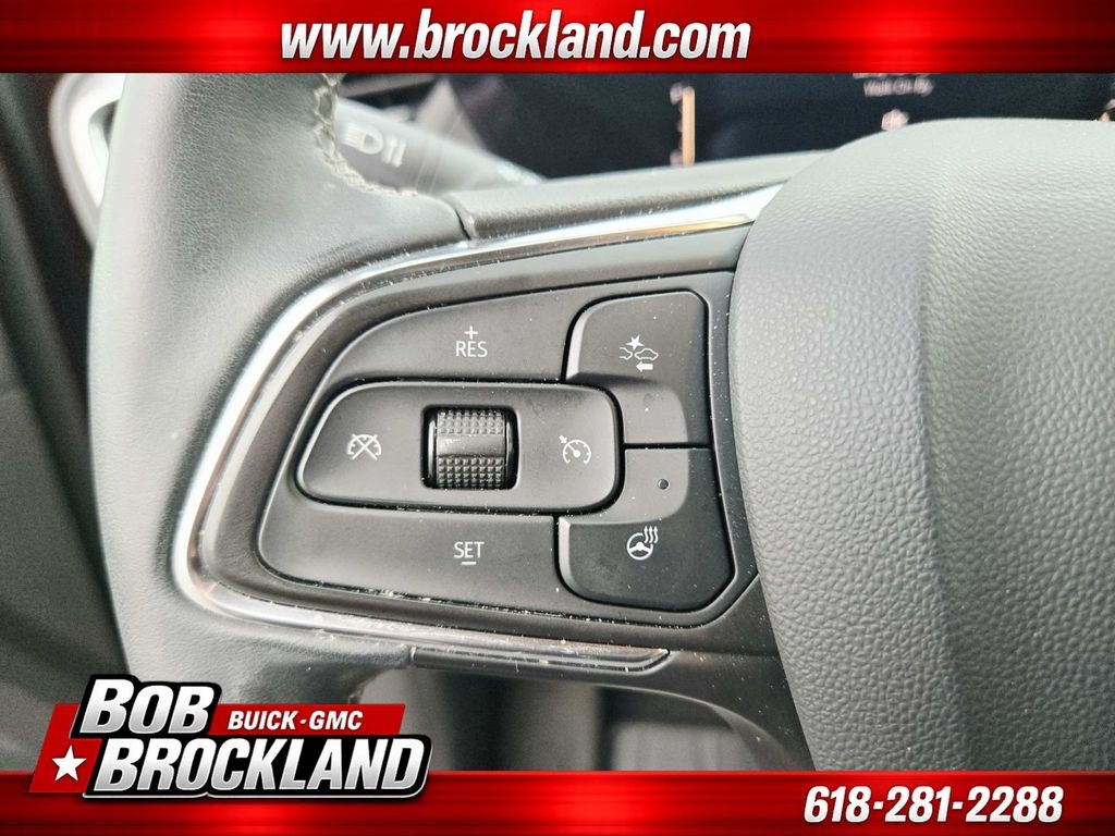 Buick Encore GX Vehicle Full-screen Gallery Image 18