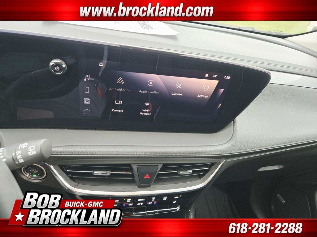 Buick Encore GX Vehicle Full-screen Gallery Image 21