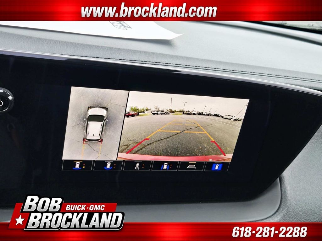 Buick Encore GX Vehicle Full-screen Gallery Image 23