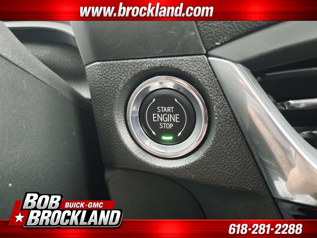 Buick Encore GX Vehicle Full-screen Gallery Image 28