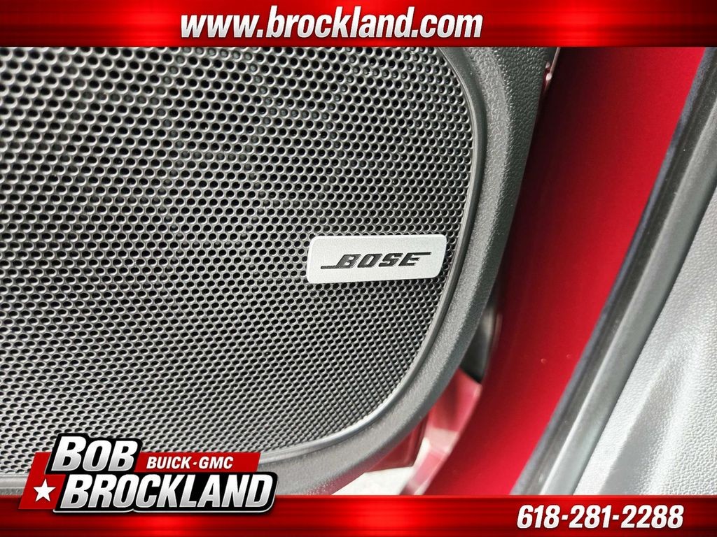 Buick Encore GX Vehicle Full-screen Gallery Image 34