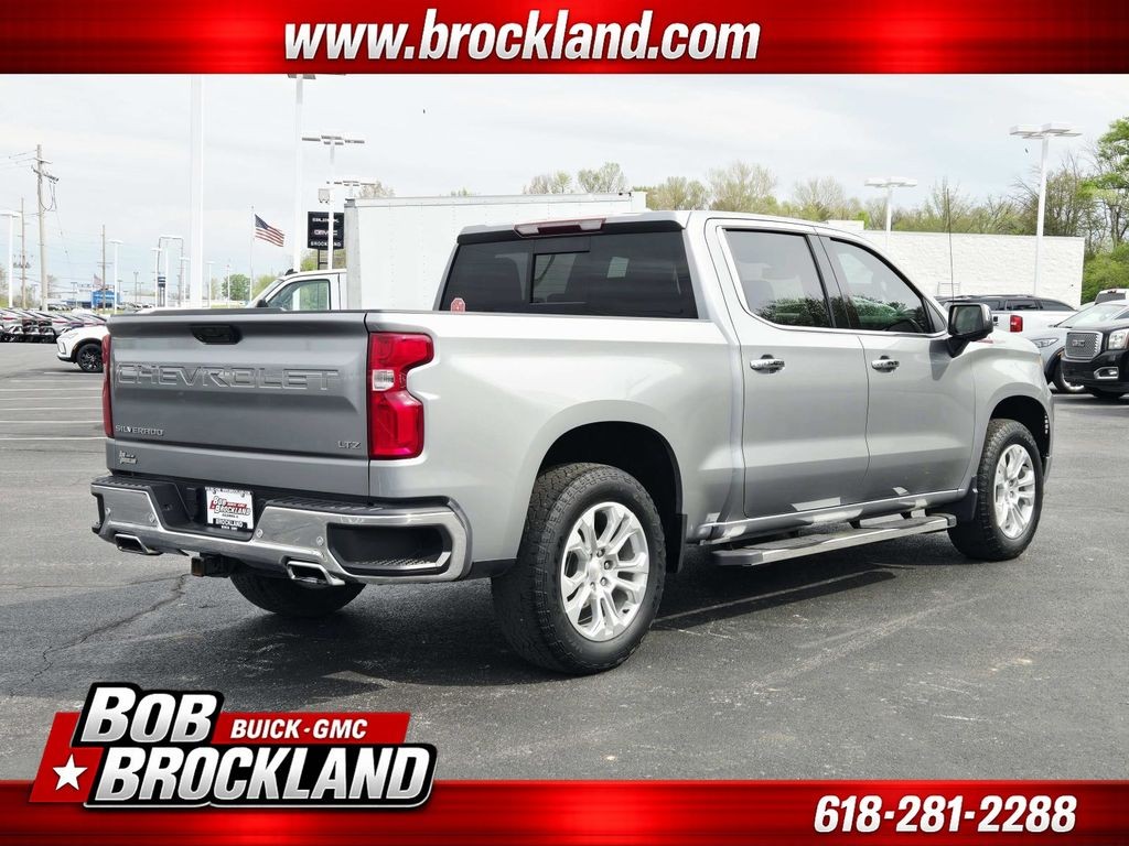 Chevrolet Silverado 1500 Vehicle Full-screen Gallery Image 03