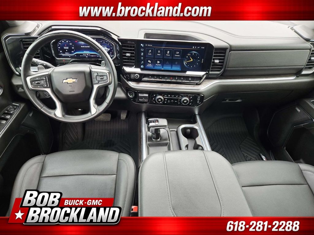 Chevrolet Silverado 1500 Vehicle Full-screen Gallery Image 09