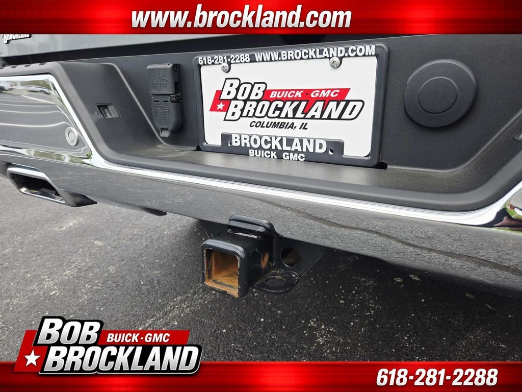 Chevrolet Silverado 1500 Vehicle Full-screen Gallery Image 14
