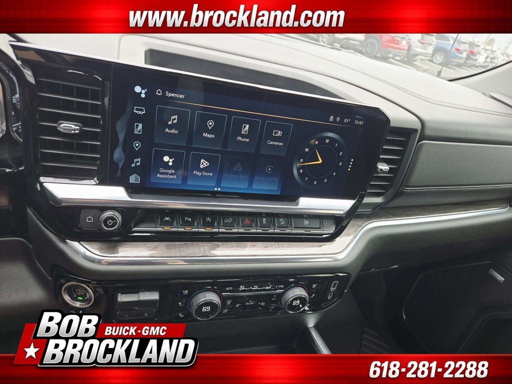 Chevrolet Silverado 1500 Vehicle Full-screen Gallery Image 27