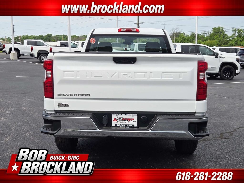 Chevrolet Silverado 1500 Vehicle Full-screen Gallery Image 04
