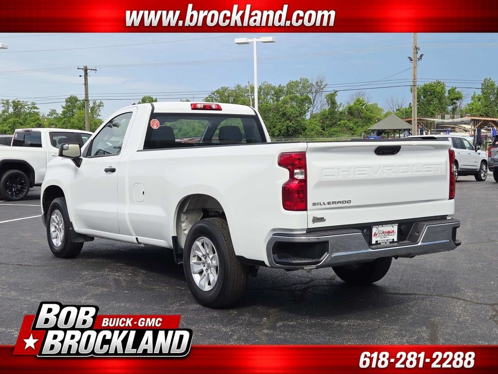 Chevrolet Silverado 1500 Vehicle Full-screen Gallery Image 05