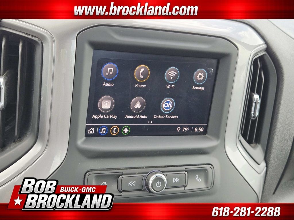 Chevrolet Silverado 1500 Vehicle Full-screen Gallery Image 21