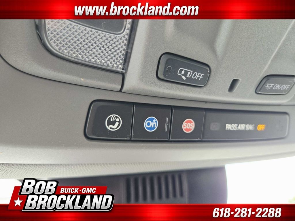 Chevrolet Silverado 1500 Vehicle Full-screen Gallery Image 26
