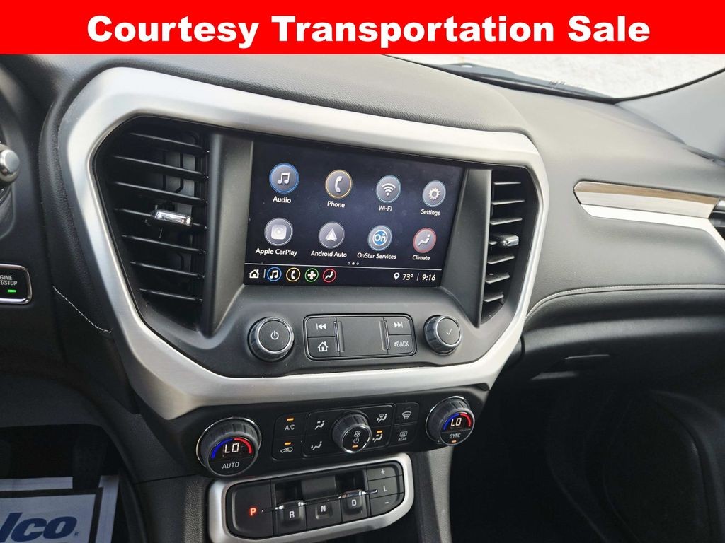 GMC Acadia Vehicle Full-screen Gallery Image 26