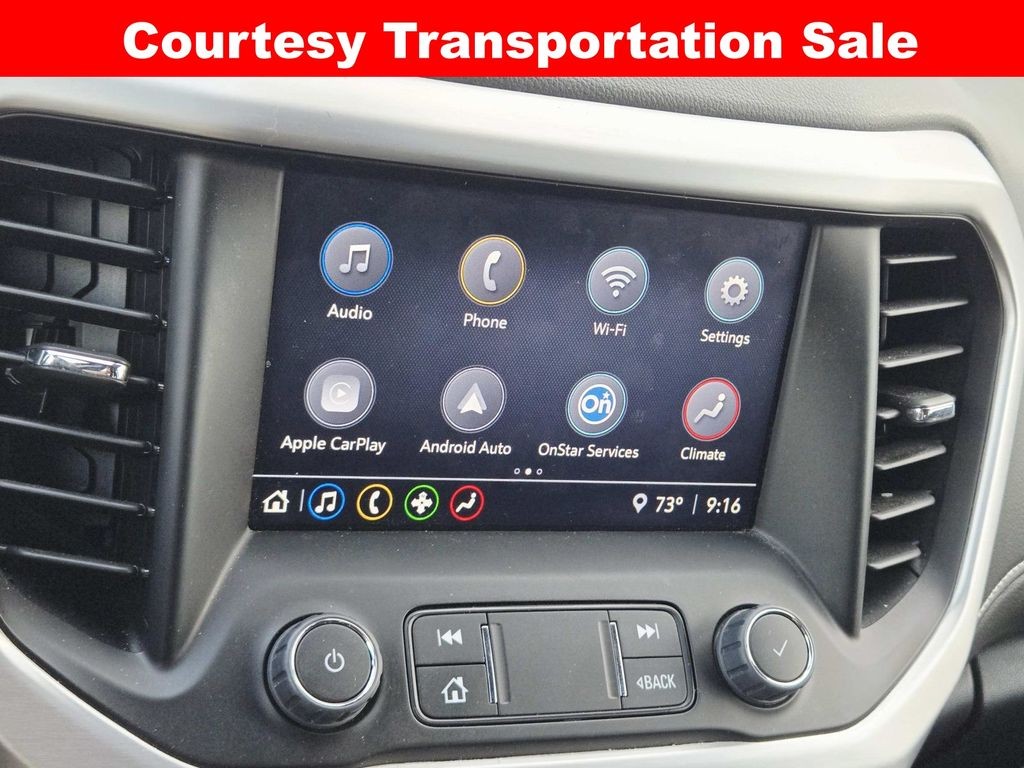 GMC Acadia Vehicle Full-screen Gallery Image 27