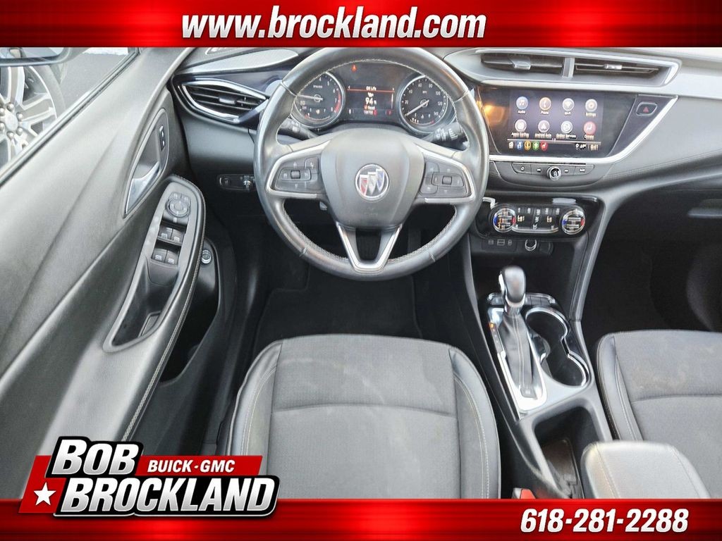 Buick Encore GX Vehicle Full-screen Gallery Image 10