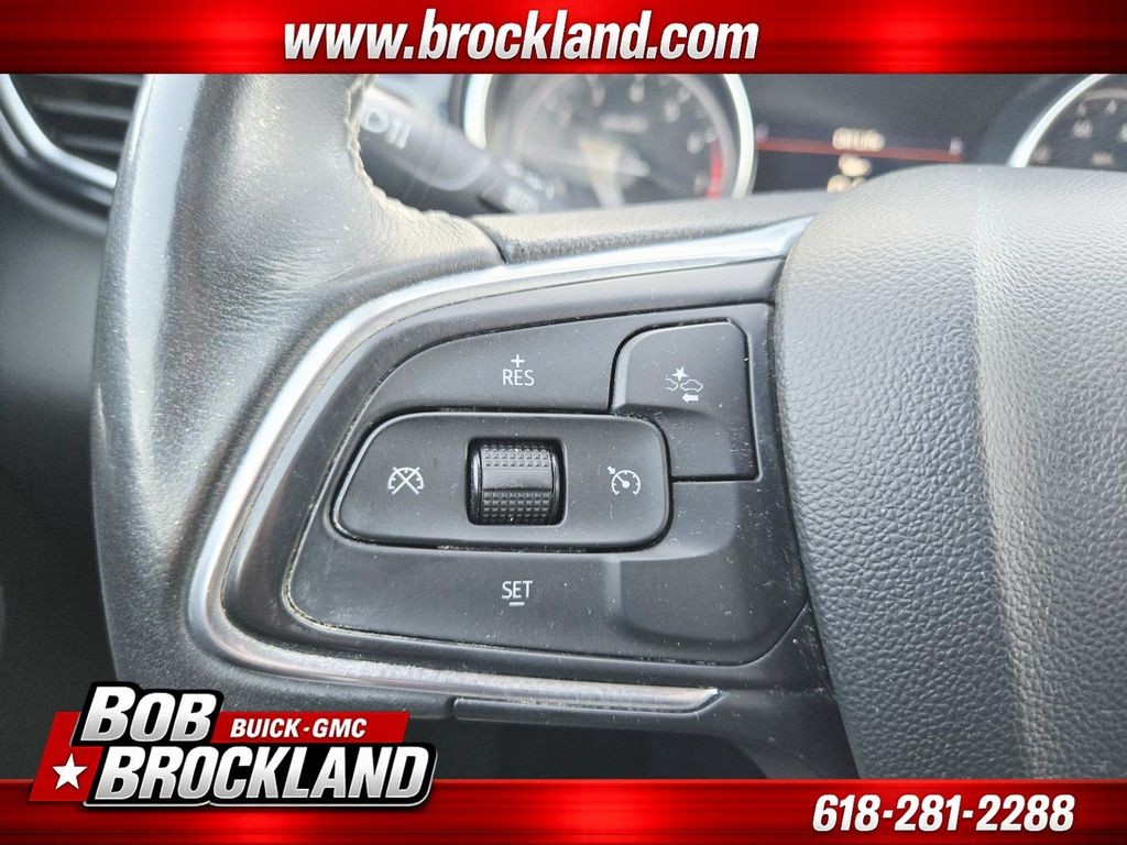 Buick Encore GX Vehicle Full-screen Gallery Image 19