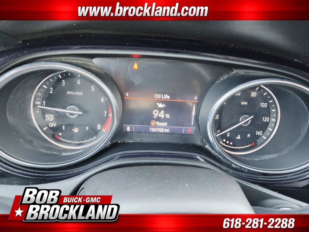 Buick Encore GX Vehicle Full-screen Gallery Image 21