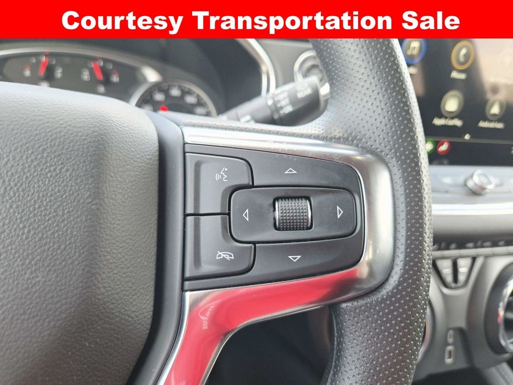 Chevrolet Blazer Vehicle Full-screen Gallery Image 19