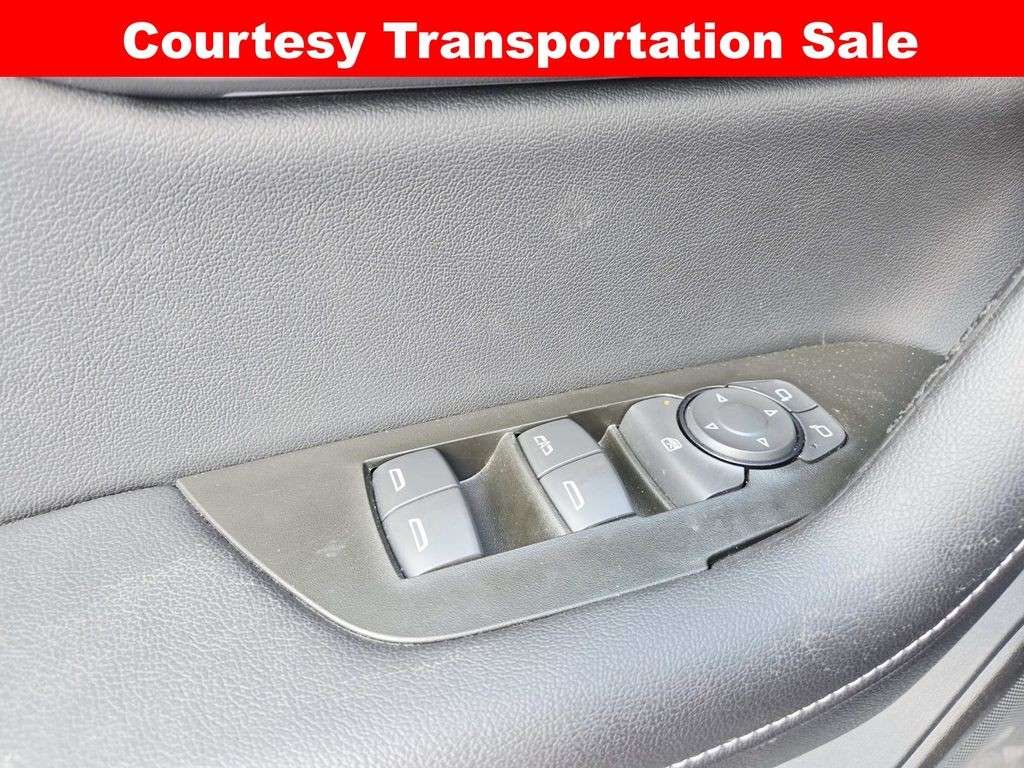 Chevrolet Blazer Vehicle Full-screen Gallery Image 33