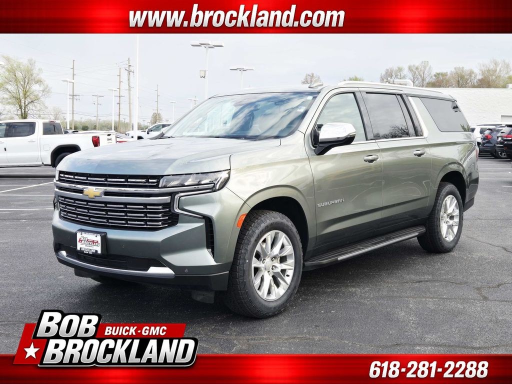 Chevrolet Suburban Vehicle Full-screen Gallery Image 08