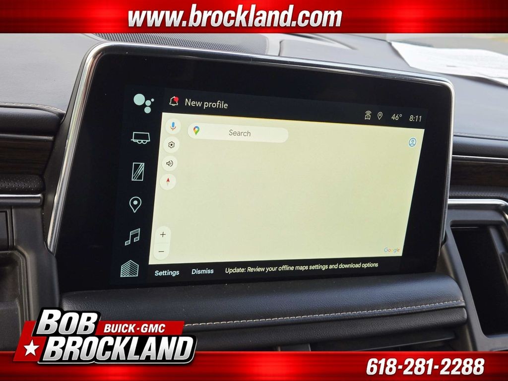 Chevrolet Suburban Vehicle Full-screen Gallery Image 29