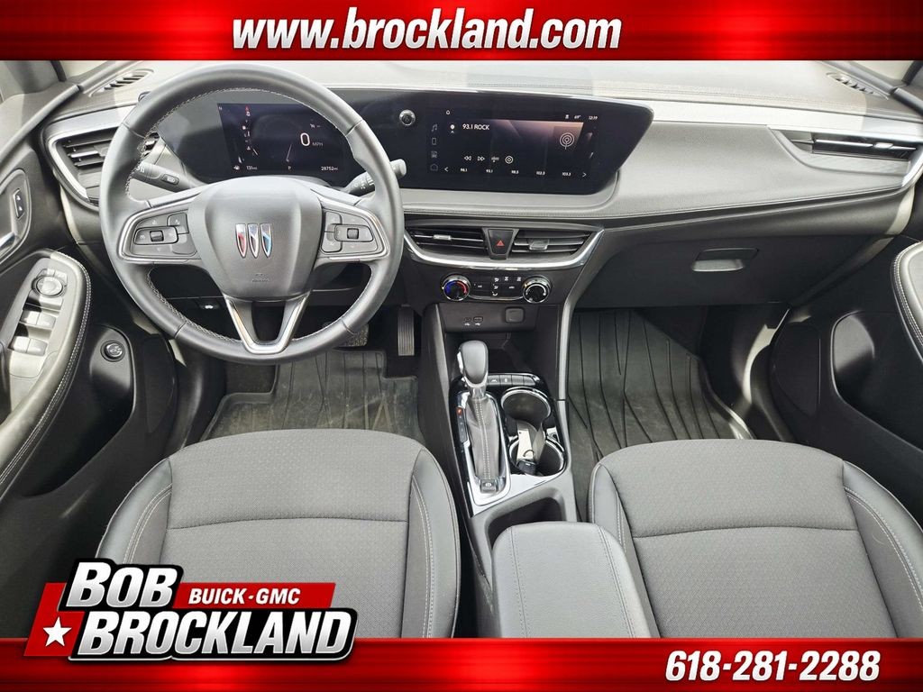 Buick Encore GX Vehicle Full-screen Gallery Image 09