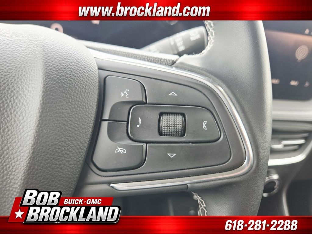 Buick Encore GX Vehicle Full-screen Gallery Image 20