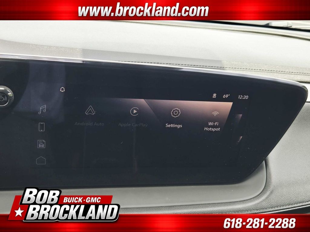 Buick Encore GX Vehicle Full-screen Gallery Image 24