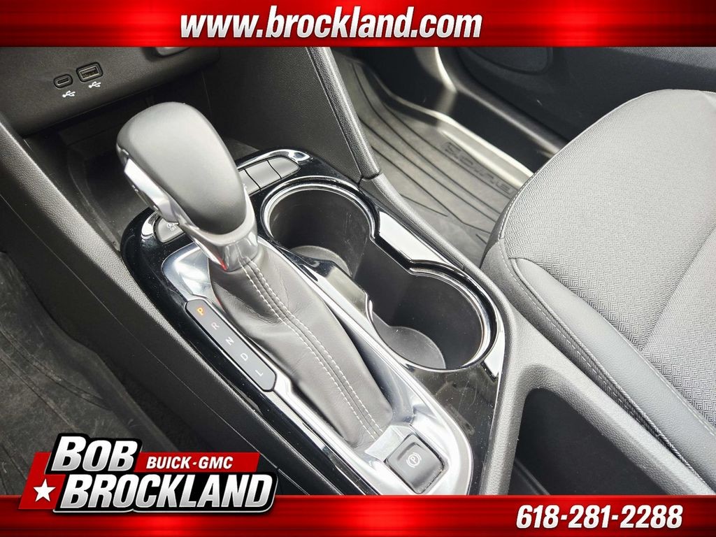 Buick Encore GX Vehicle Full-screen Gallery Image 29