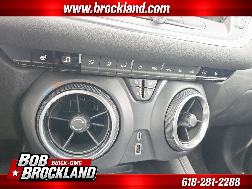 Chevrolet Blazer Vehicle Full-screen Gallery Image 26