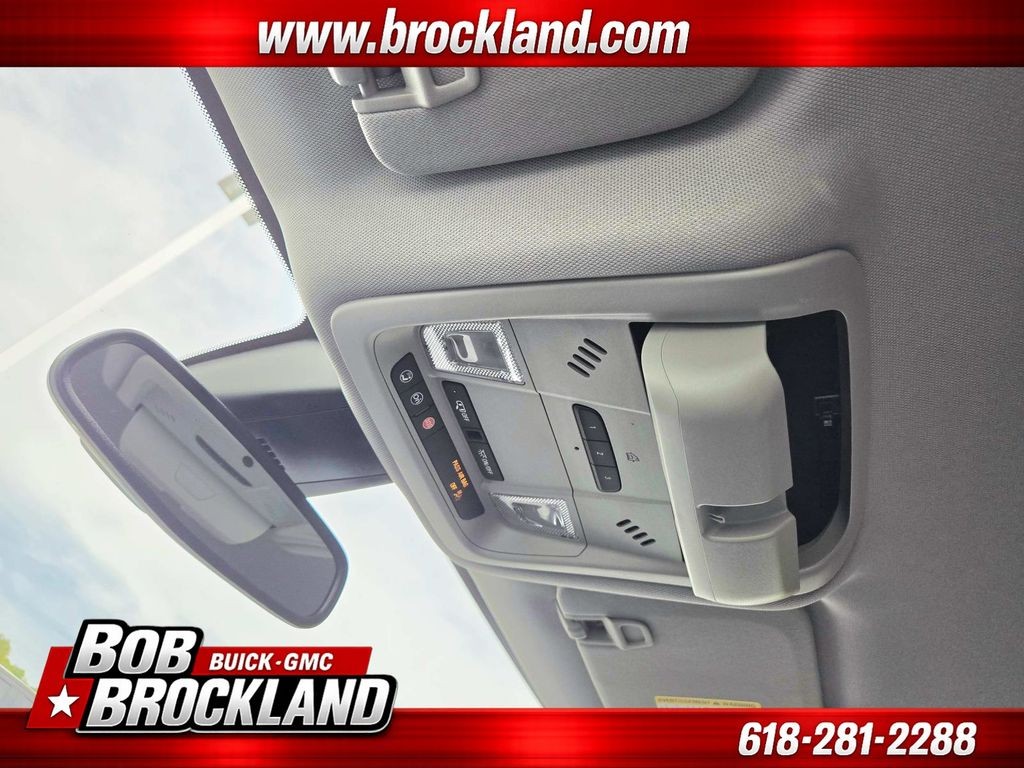 Chevrolet Blazer Vehicle Full-screen Gallery Image 31