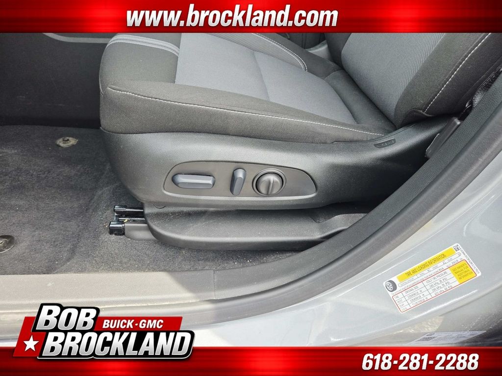 Chevrolet Blazer Vehicle Full-screen Gallery Image 36