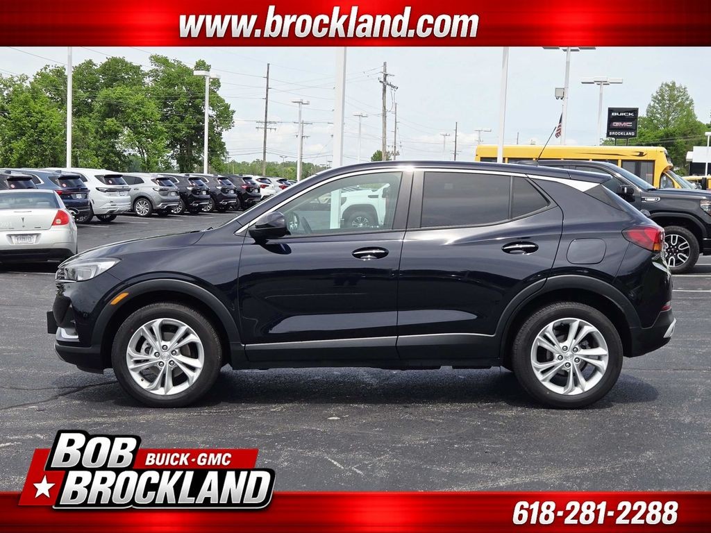 Buick Encore GX Vehicle Full-screen Gallery Image 06