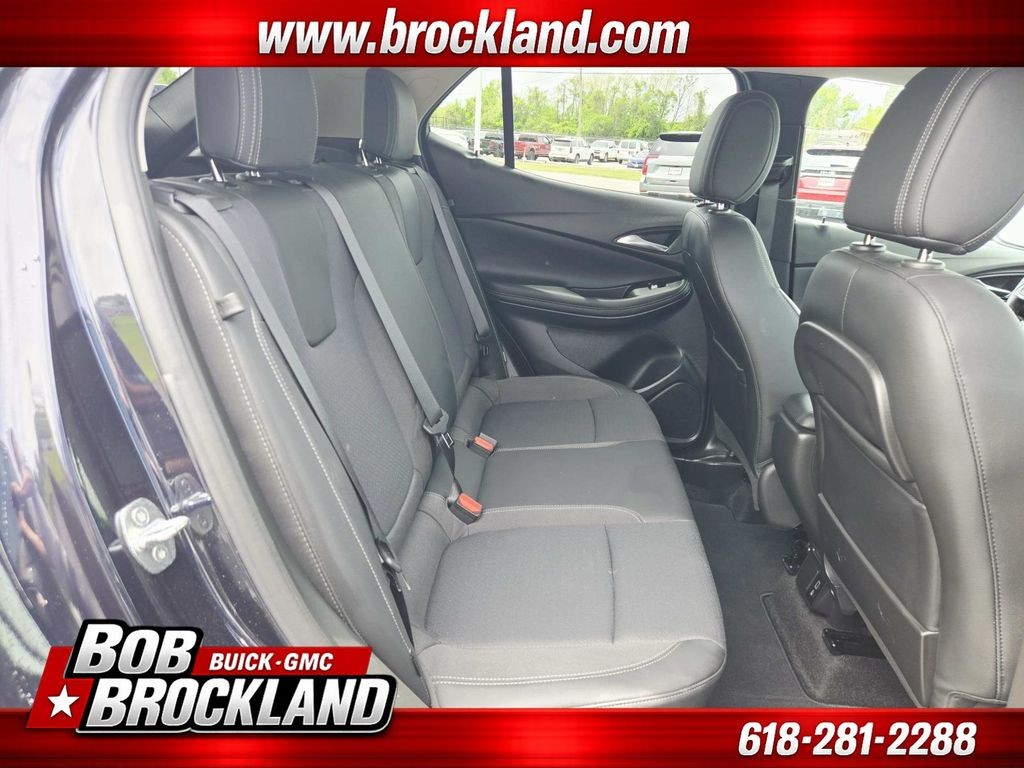 Buick Encore GX Vehicle Full-screen Gallery Image 14